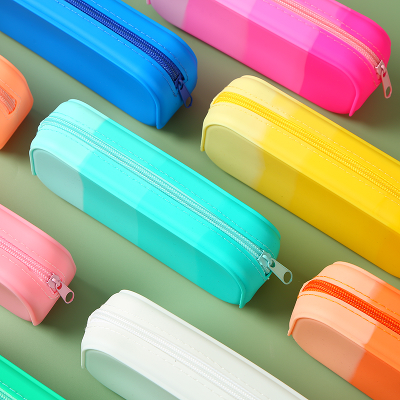 Simple silicone pencil case