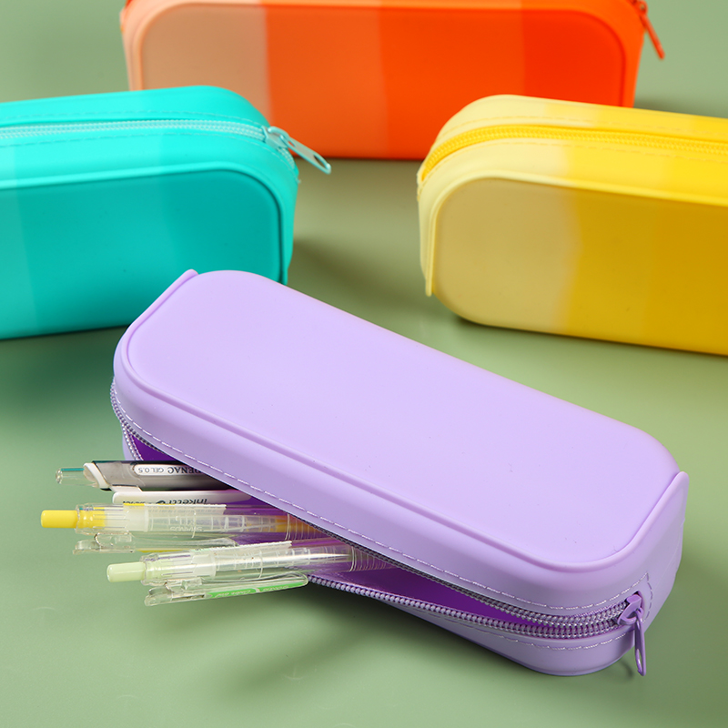 Simple silicone pencil case