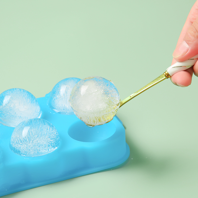 Silicone ball ice tray